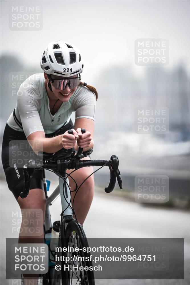 16.08.2026 - KN Förde Triathlon 2026 H.Heesch http://msf.ph/oto/9964751 16.08.2026 09:36:28 Radfahren 103, 174, 224 meine-sportfotos.de