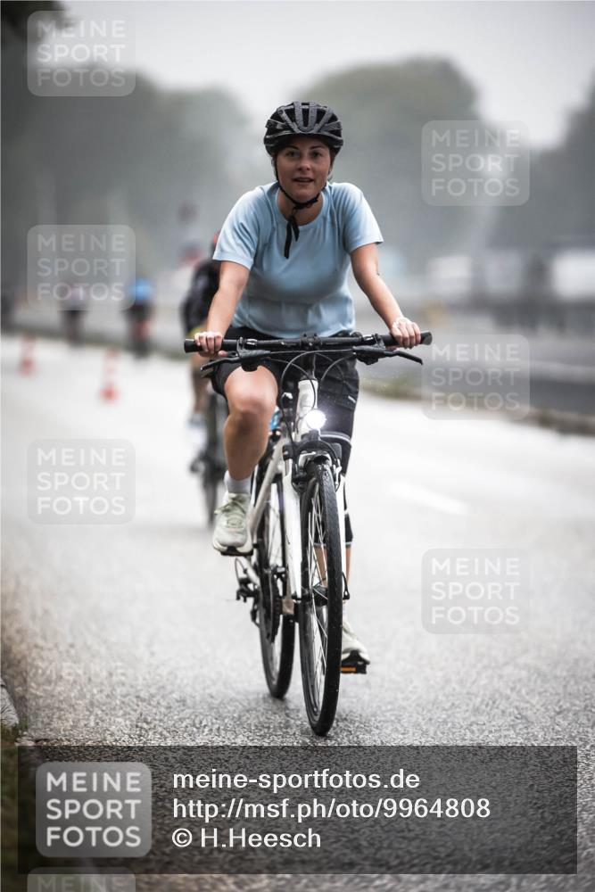 16.08.2026 - KN Förde Triathlon 2026 H.Heesch http://msf.ph/oto/9964808 16.08.2026 09:36:52 Radfahren 105, 114, 115, 236 meine-sportfotos.de