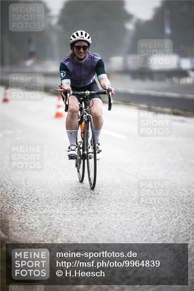16.08.2026 - KN Förde Triathlon 2026 H.Heesch http://msf.ph/oto/9964839 16.08.2026 09:37:04 Radfahren 190, 200, 250, 268 meine-sportfotos.de
