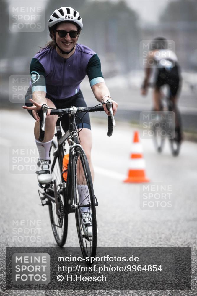 16.08.2026 - KN Förde Triathlon 2026 H.Heesch http://msf.ph/oto/9964854 16.08.2026 09:37:05 Radfahren 145, 190, 200, 250, 268 meine-sportfotos.de