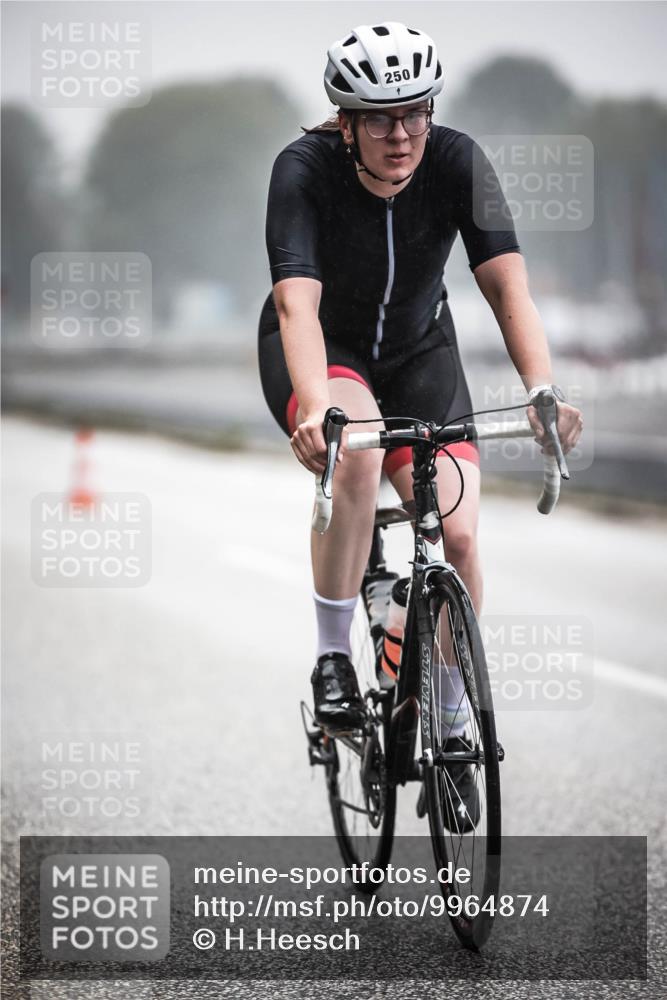 16.08.2026 - KN Förde Triathlon 2026 H.Heesch http://msf.ph/oto/9964874 16.08.2026 09:37:07 Radfahren 145, 153, 200, 250, 268 meine-sportfotos.de