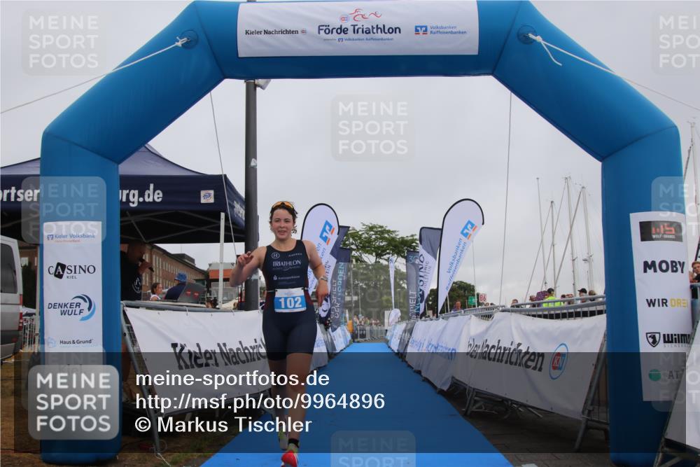 16.08.2026 - KN Förde Triathlon 2026 Markus Tischler http://msf.ph/oto/9964896 16.08.2026 10:12:29 Ziel 102, 102 meine-sportfotos.de