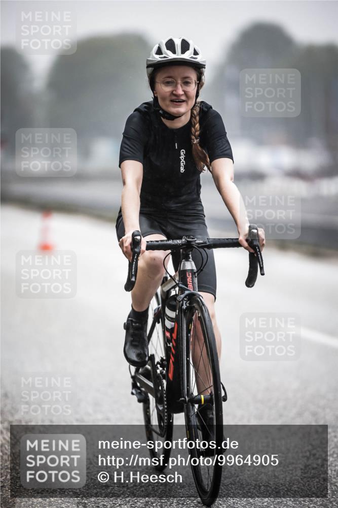 16.08.2026 - KN Förde Triathlon 2026 H.Heesch http://msf.ph/oto/9964905 16.08.2026 09:37:11 Radfahren 145, 153, 169, 200 meine-sportfotos.de