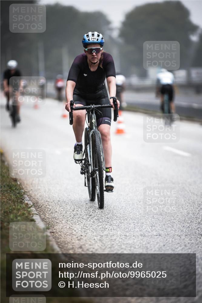 16.08.2026 - KN Förde Triathlon 2026 H.Heesch http://msf.ph/oto/9965025 16.08.2026 09:38:03 Radfahren 142, 152, 172, 184, 230, 266 meine-sportfotos.de