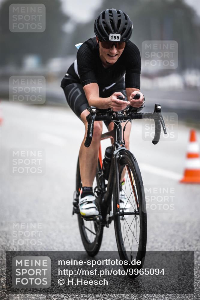 16.08.2026 - KN Förde Triathlon 2026 H.Heesch http://msf.ph/oto/9965094 16.08.2026 09:38:20 Radfahren 123, 195, 212, 225, 233, 234 meine-sportfotos.de
