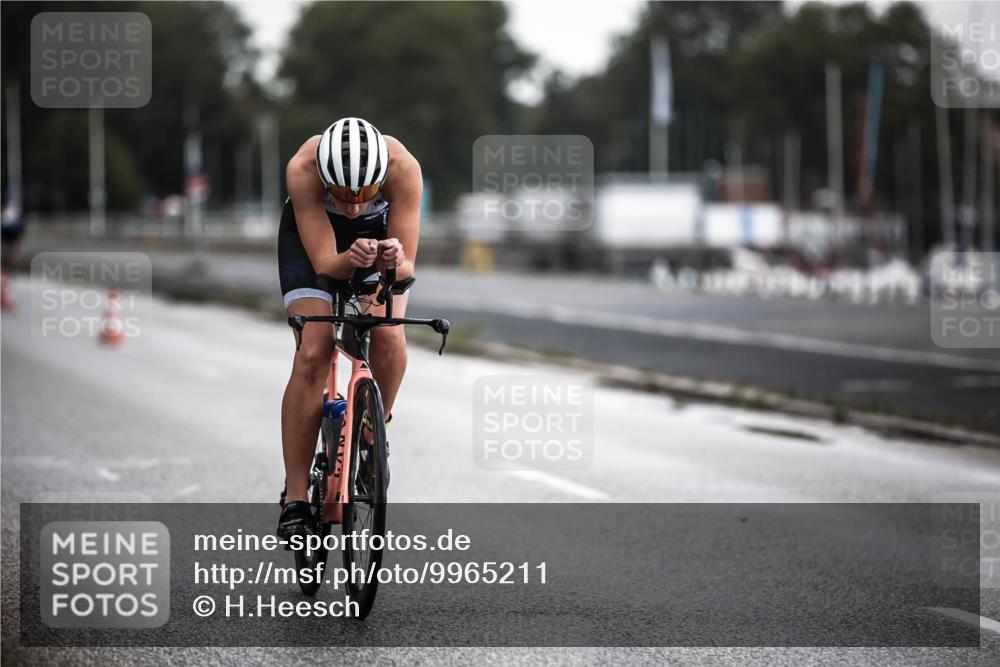 16.08.2026 - KN Förde Triathlon 2026 H.Heesch http://msf.ph/oto/9965211 16.08.2026 09:13:55 Radfahren 101, 102 meine-sportfotos.de