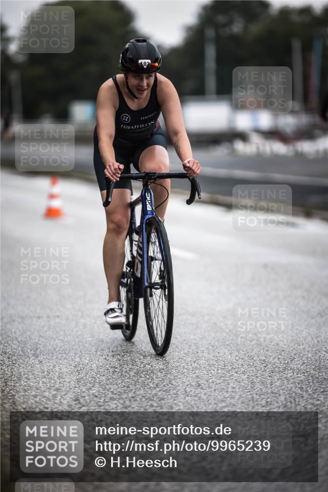 16.08.2026 - KN Förde Triathlon 2026 H.Heesch http://msf.ph/oto/9965239 16.08.2026 09:16:11 Radfahren 102, 116 meine-sportfotos.de