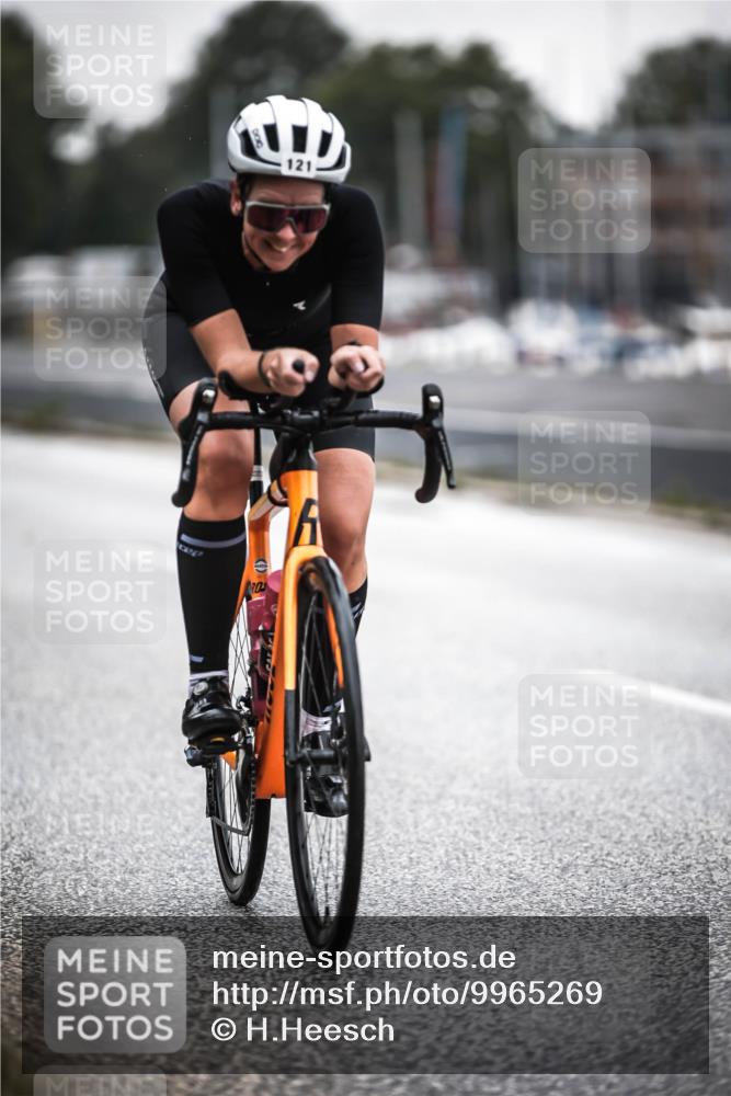 16.08.2026 - KN Förde Triathlon 2026 H.Heesch http://msf.ph/oto/9965269 16.08.2026 09:19:53 Radfahren 121 meine-sportfotos.de