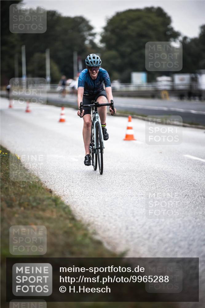 16.08.2026 - KN Förde Triathlon 2026 H.Heesch http://msf.ph/oto/9965288 16.08.2026 09:20:03 Radfahren 127, 129, 142, 148 meine-sportfotos.de