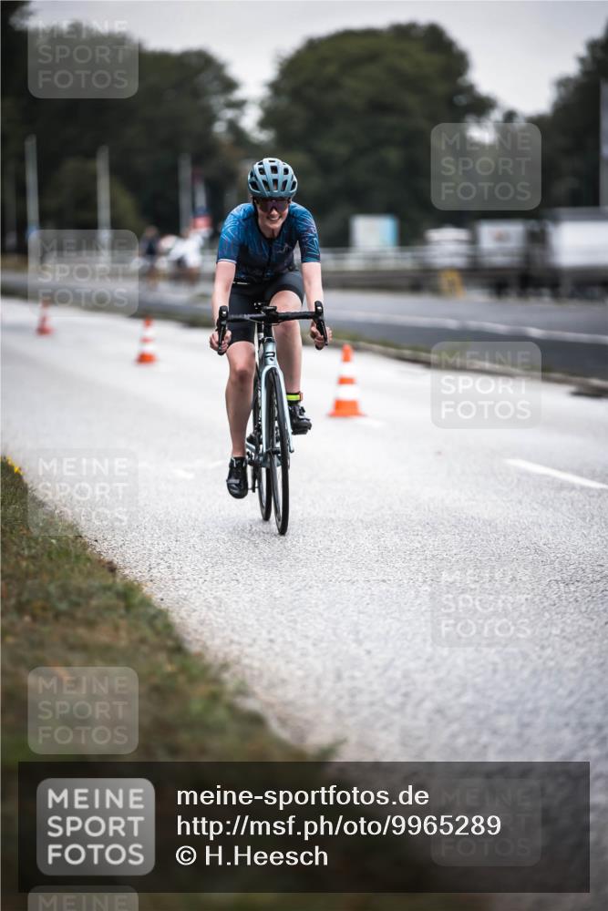 16.08.2026 - KN Förde Triathlon 2026 H.Heesch http://msf.ph/oto/9965289 16.08.2026 09:20:03 Radfahren 127, 129, 142, 148 meine-sportfotos.de