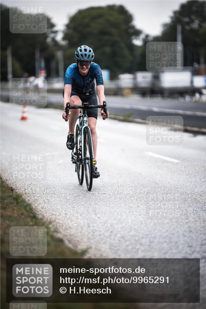 16.08.2026 - KN Förde Triathlon 2026 H.Heesch http://msf.ph/oto/9965291 16.08.2026 09:20:03 Radfahren 127, 129, 142, 148 meine-sportfotos.de