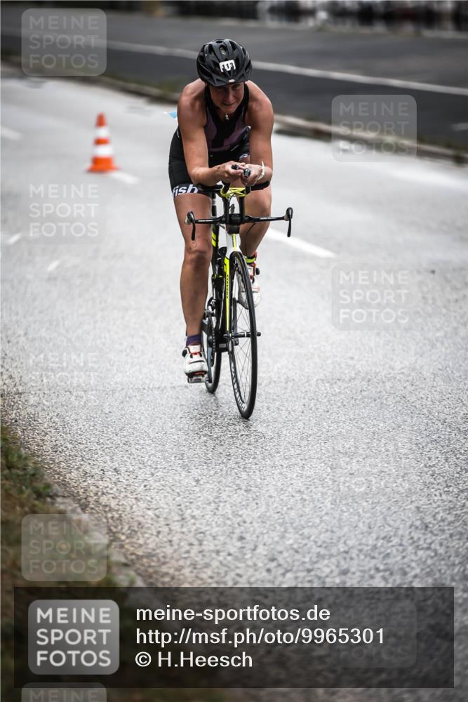 16.08.2026 - KN Förde Triathlon 2026 H.Heesch http://msf.ph/oto/9965301 16.08.2026 09:20:15 Radfahren 110, 113 meine-sportfotos.de