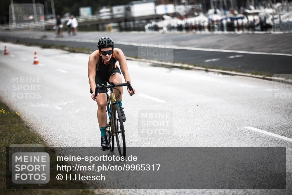 16.08.2026 - KN Förde Triathlon 2026 H.Heesch http://msf.ph/oto/9965317 16.08.2026 09:20:27 Radfahren 117, 122, 130, 143 meine-sportfotos.de