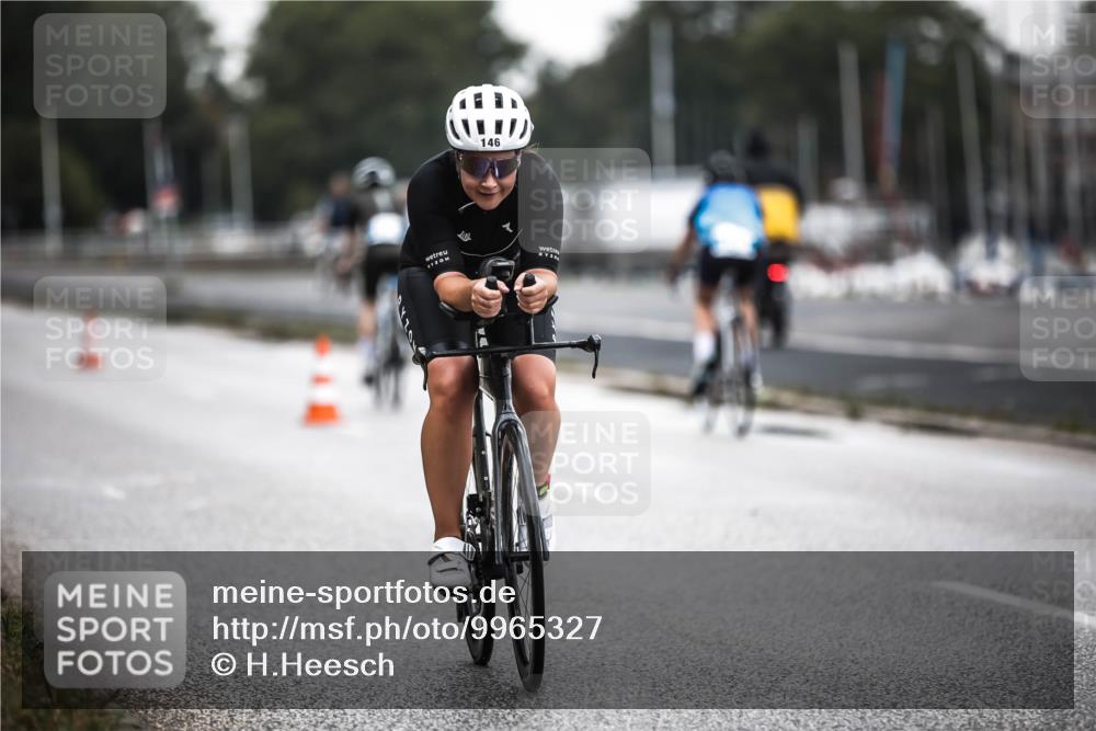 16.08.2026 - KN Förde Triathlon 2026 H.Heesch http://msf.ph/oto/9965327 16.08.2026 09:20:36 Radfahren 146, 149 meine-sportfotos.de