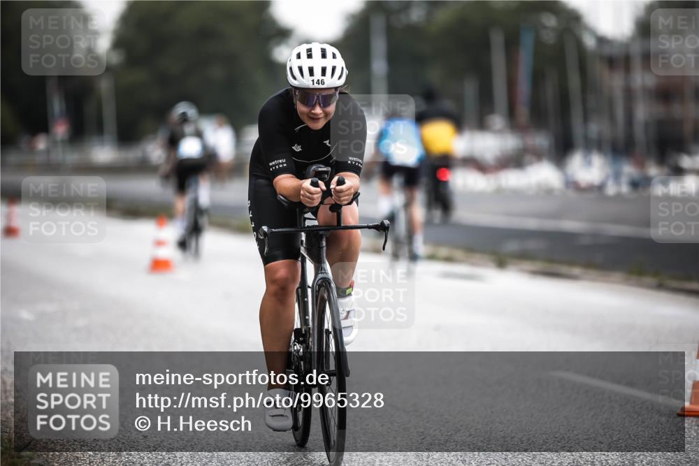 16.08.2026 - KN Förde Triathlon 2026 H.Heesch http://msf.ph/oto/9965328 16.08.2026 09:20:36 Radfahren 146, 149 meine-sportfotos.de
