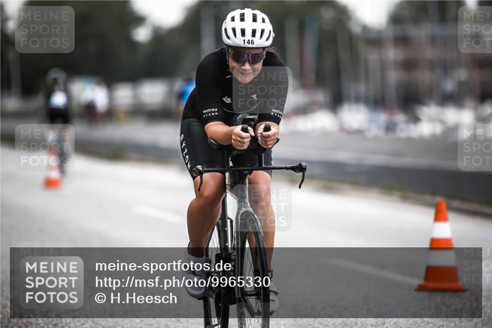 16.08.2026 - KN Förde Triathlon 2026 H.Heesch http://msf.ph/oto/9965330 16.08.2026 09:20:37 Radfahren 146, 149 meine-sportfotos.de