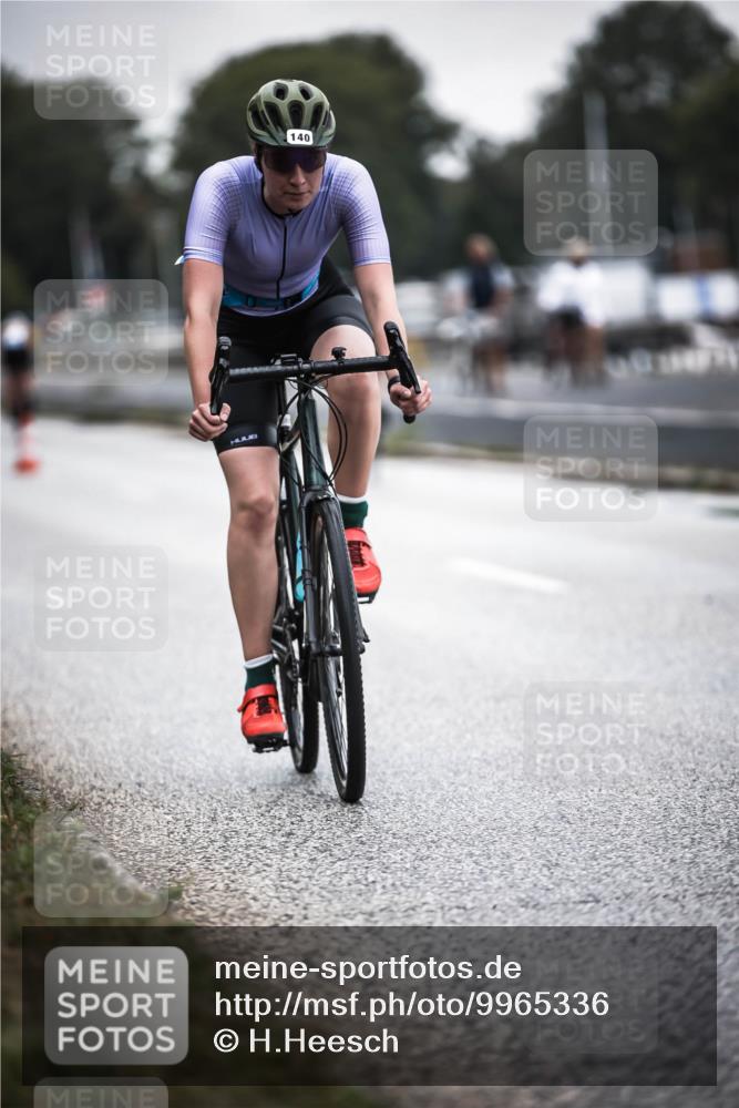 16.08.2026 - KN Förde Triathlon 2026 H.Heesch http://msf.ph/oto/9965336 16.08.2026 09:20:52 Radfahren 131, 140 meine-sportfotos.de