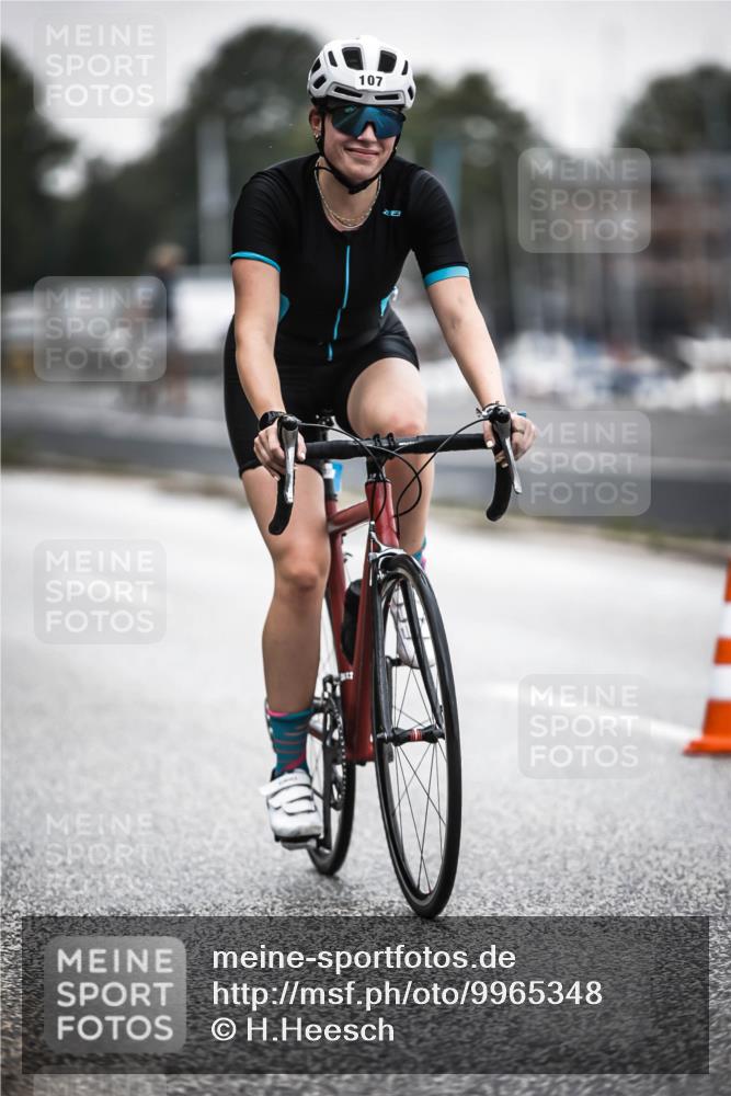 16.08.2026 - KN Förde Triathlon 2026 H.Heesch http://msf.ph/oto/9965348 16.08.2026 09:21:05 Radfahren 107, 118, 125, 160 meine-sportfotos.de