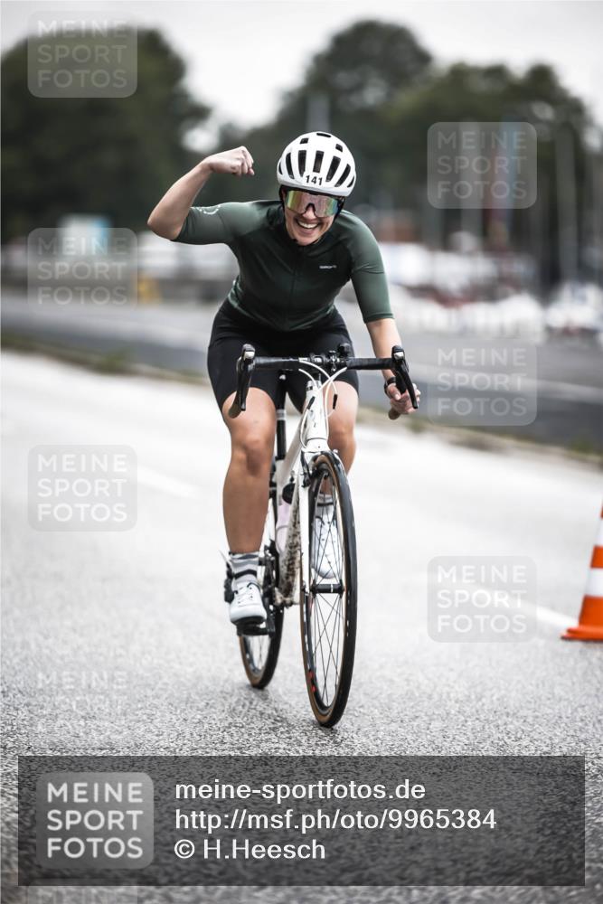 16.08.2026 - KN Förde Triathlon 2026 H.Heesch http://msf.ph/oto/9965384 16.08.2026 09:22:03 Radfahren 141, 162 meine-sportfotos.de