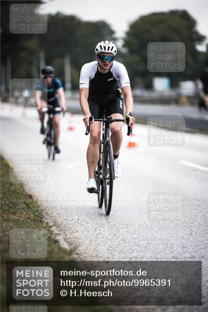 16.08.2026 - KN Förde Triathlon 2026 H.Heesch http://msf.ph/oto/9965391 16.08.2026 09:22:29 Radfahren 127, 148 meine-sportfotos.de