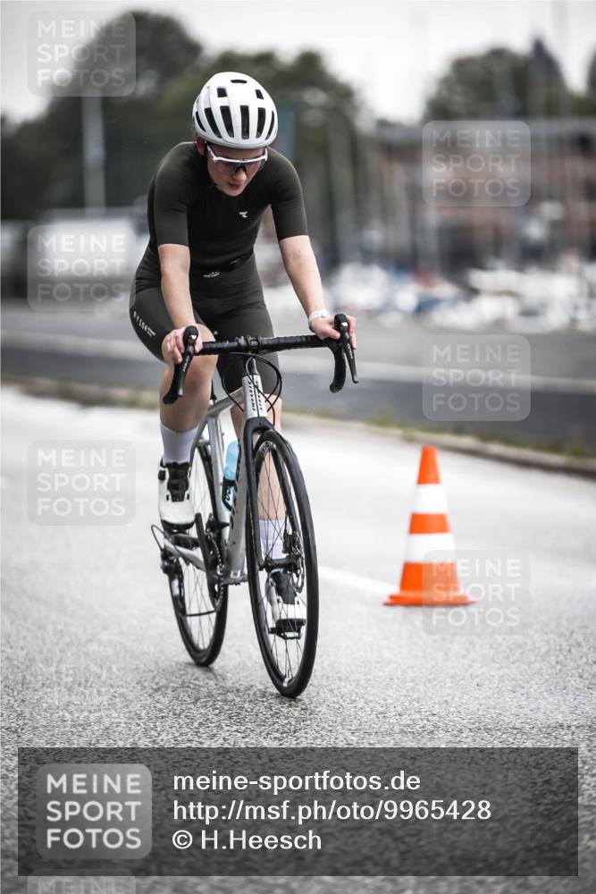16.08.2026 - KN Förde Triathlon 2026 H.Heesch http://msf.ph/oto/9965428 16.08.2026 09:23:00 Radfahren 104, 123, 130, 145, 150, 153, 159 meine-sportfotos.de