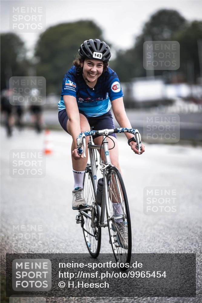 16.08.2026 - KN Förde Triathlon 2026 H.Heesch http://msf.ph/oto/9965454 16.08.2026 09:23:11 Radfahren 112, 143 meine-sportfotos.de