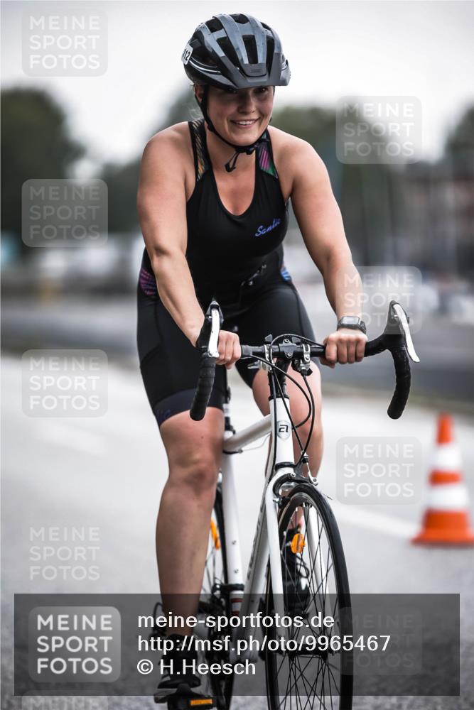 16.08.2026 - KN Förde Triathlon 2026 H.Heesch http://msf.ph/oto/9965467 16.08.2026 09:23:15 Radfahren 102, 106, 112 meine-sportfotos.de