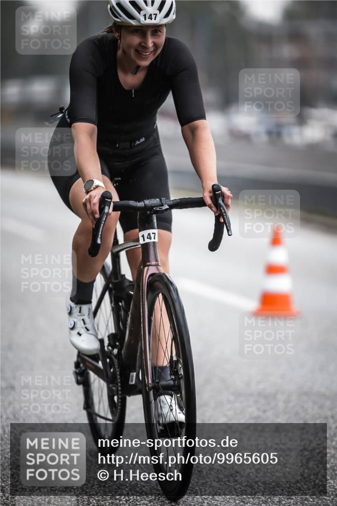 16.08.2026 - KN Förde Triathlon 2026 H.Heesch http://msf.ph/oto/9965605 16.08.2026 09:24:20 Radfahren 147, 175, 183, 197 meine-sportfotos.de
