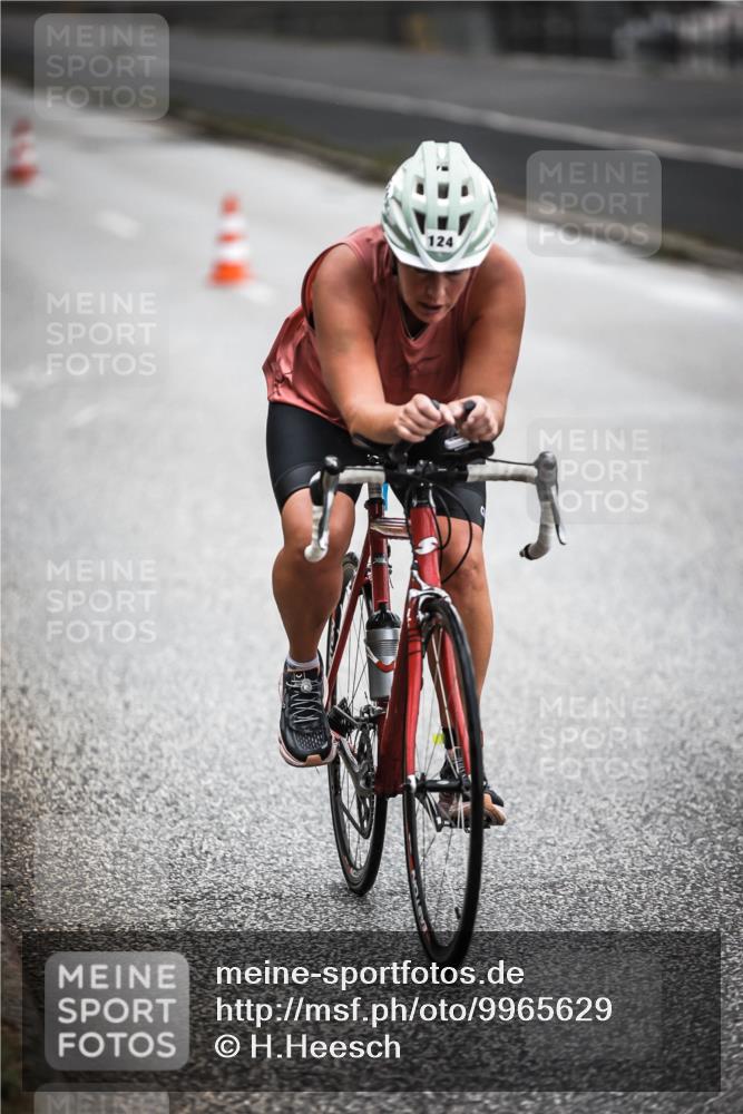 16.08.2026 - KN Förde Triathlon 2026 H.Heesch http://msf.ph/oto/9965629 16.08.2026 09:24:42 Radfahren 124, 158, 162 meine-sportfotos.de