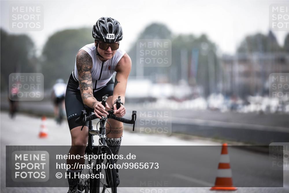 16.08.2026 - KN Förde Triathlon 2026 H.Heesch http://msf.ph/oto/9965673 16.08.2026 09:24:59 Radfahren 135, 156, 168 meine-sportfotos.de