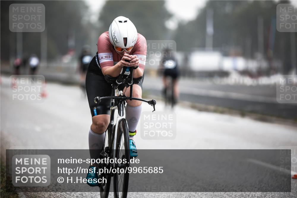 16.08.2026 - KN Förde Triathlon 2026 H.Heesch http://msf.ph/oto/9965685 16.08.2026 09:25:04 Radfahren 165, 168 meine-sportfotos.de
