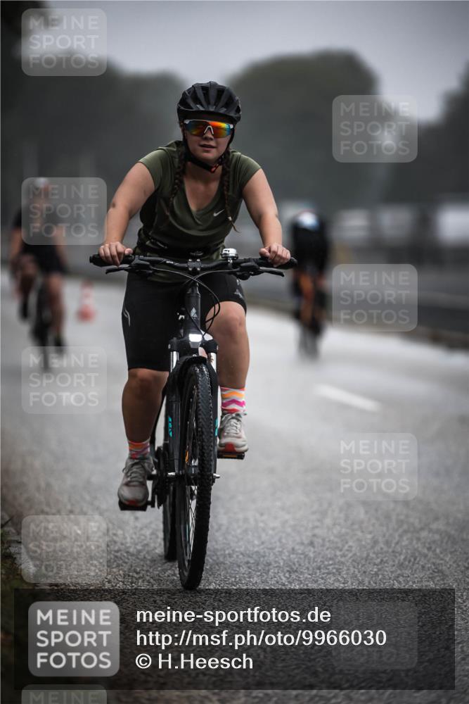 16.08.2026 - KN Förde Triathlon 2026 H.Heesch http://msf.ph/oto/9966030 16.08.2026 09:27:37 Radfahren 108, 156, 171, 205, 230 meine-sportfotos.de