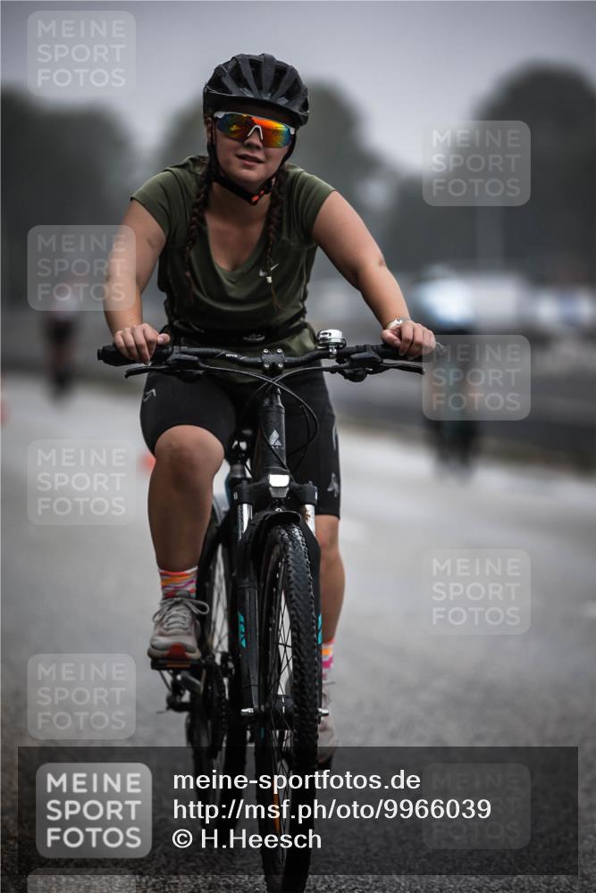 16.08.2026 - KN Förde Triathlon 2026 H.Heesch http://msf.ph/oto/9966039 16.08.2026 09:27:38 Radfahren 108, 156, 205, 230 meine-sportfotos.de
