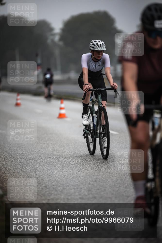 16.08.2026 - KN Förde Triathlon 2026 H.Heesch http://msf.ph/oto/9966079 16.08.2026 09:27:50 Radfahren 115, 142, 168, 186, 187, 204 meine-sportfotos.de