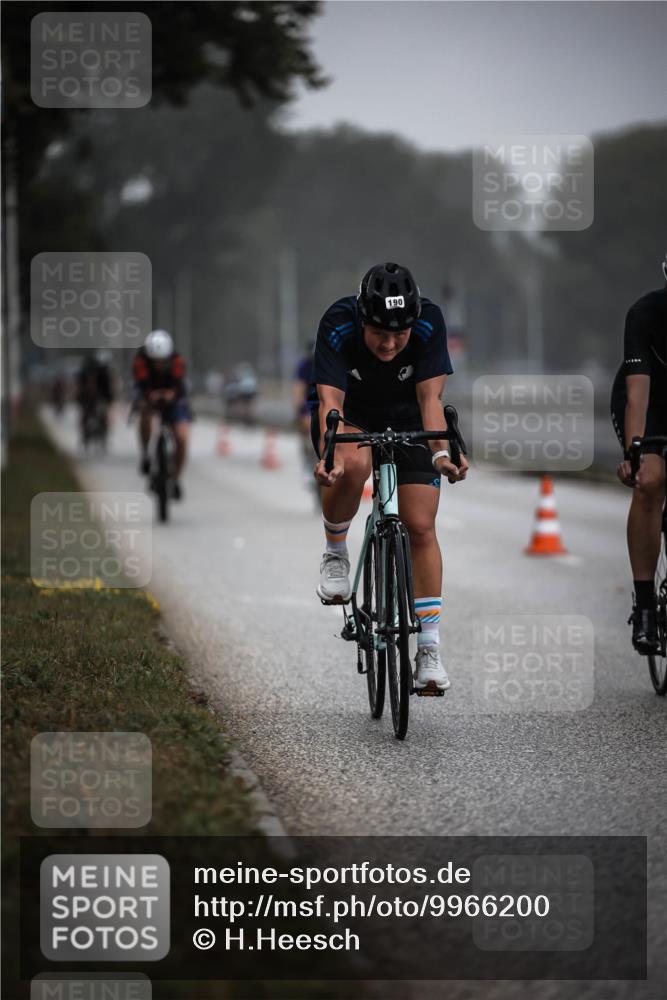 16.08.2026 - KN Förde Triathlon 2026 H.Heesch http://msf.ph/oto/9966200 16.08.2026 09:28:07 Radfahren 110, 113, 114, 169, 174, 190, 194, 198, 225, 239 meine-sportfotos.de