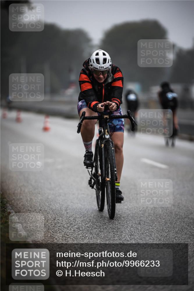 16.08.2026 - KN Förde Triathlon 2026 H.Heesch http://msf.ph/oto/9966233 16.08.2026 09:28:11 Radfahren 169, 190, 198, 214, 225 meine-sportfotos.de