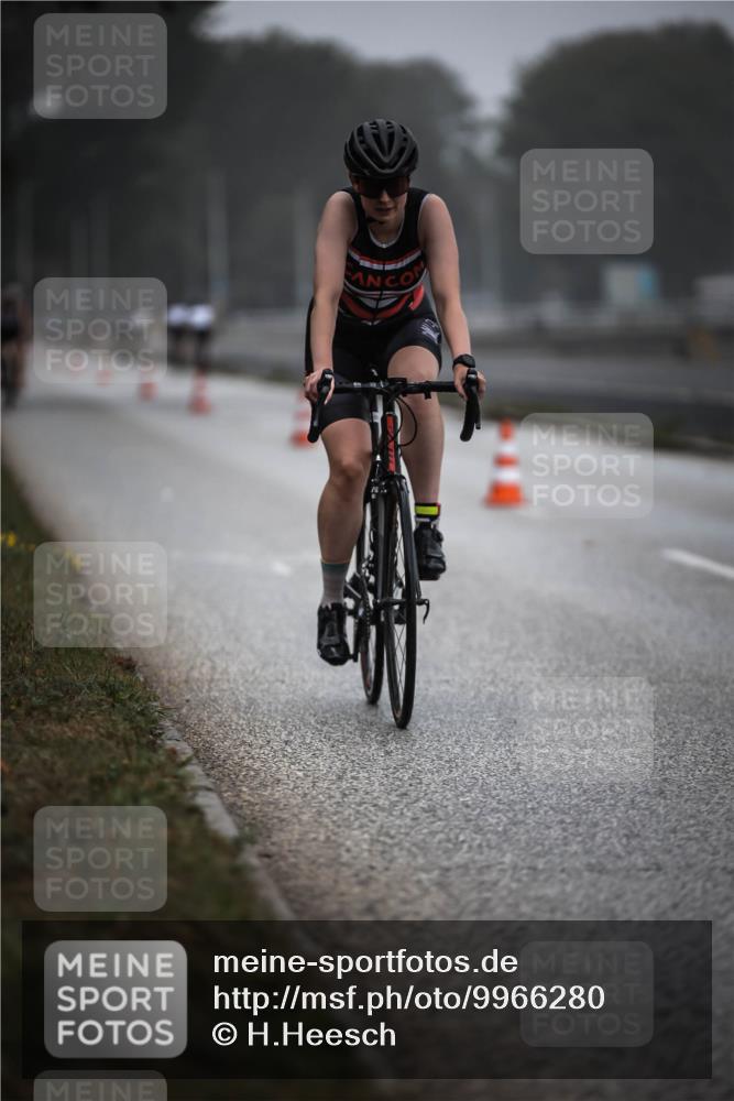 16.08.2026 - KN Förde Triathlon 2026 H.Heesch http://msf.ph/oto/9966280 16.08.2026 09:28:23 Radfahren 109, 122 meine-sportfotos.de