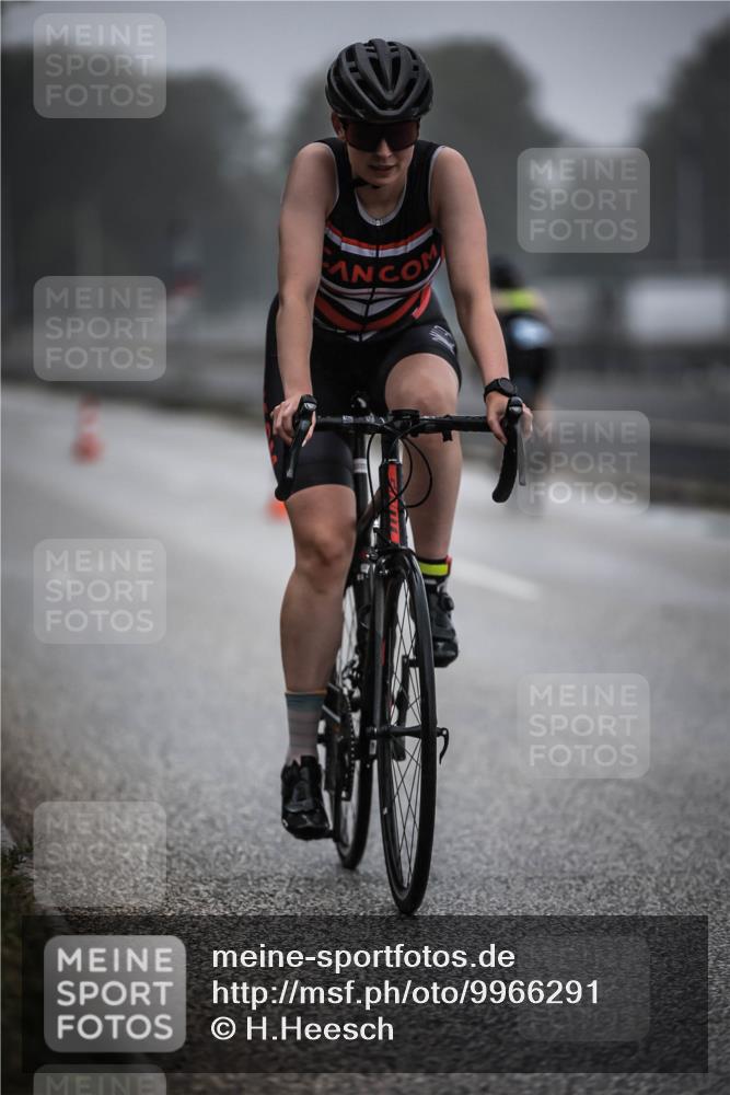 16.08.2026 - KN Förde Triathlon 2026 H.Heesch http://msf.ph/oto/9966291 16.08.2026 09:28:24 Radfahren 109, 122, 167 meine-sportfotos.de