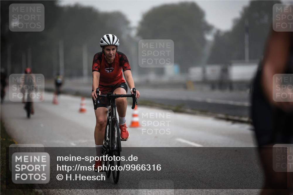 16.08.2026 - KN Förde Triathlon 2026 H.Heesch http://msf.ph/oto/9966316 16.08.2026 09:28:32 Radfahren 117, 139, 160, 163, 167, 200 meine-sportfotos.de