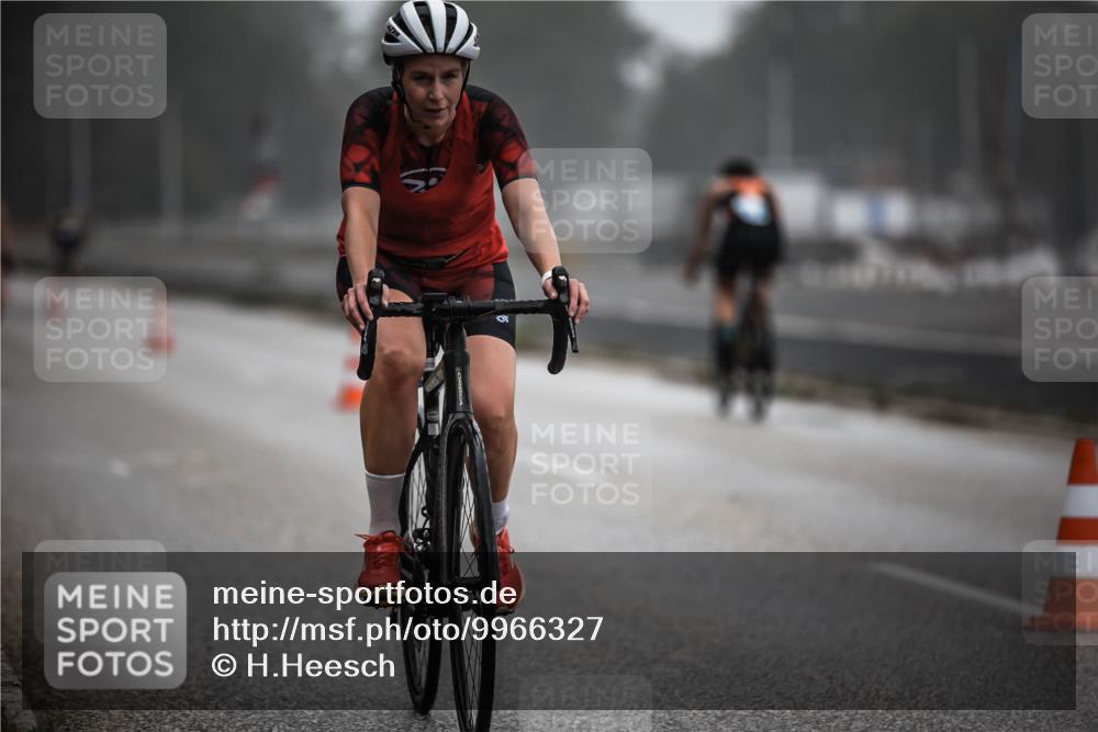 16.08.2026 - KN Förde Triathlon 2026 H.Heesch http://msf.ph/oto/9966327 16.08.2026 09:28:32 Radfahren 117, 139, 160, 163, 167, 200 meine-sportfotos.de