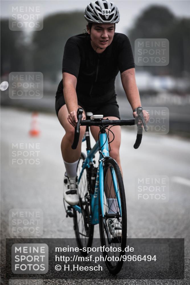 16.08.2026 - KN Förde Triathlon 2026 H.Heesch http://msf.ph/oto/9966494 16.08.2026 09:29:48 Radfahren 119, 133, 184 meine-sportfotos.de