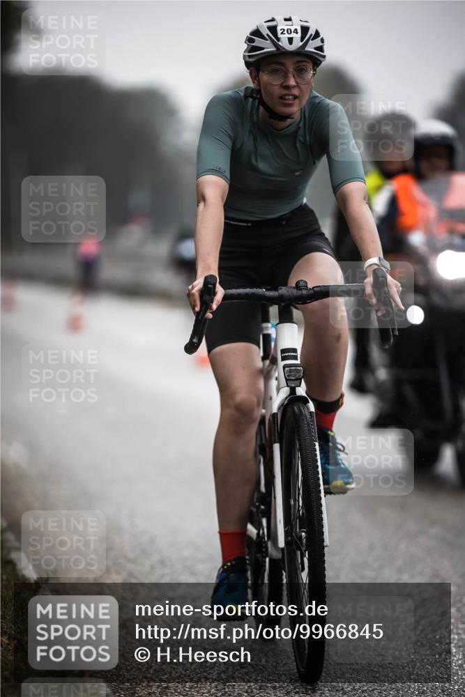 16.08.2026 - KN Förde Triathlon 2026 H.Heesch http://msf.ph/oto/9966845 16.08.2026 09:30:30 Radfahren 110, 113, 179, 204, 219 meine-sportfotos.de