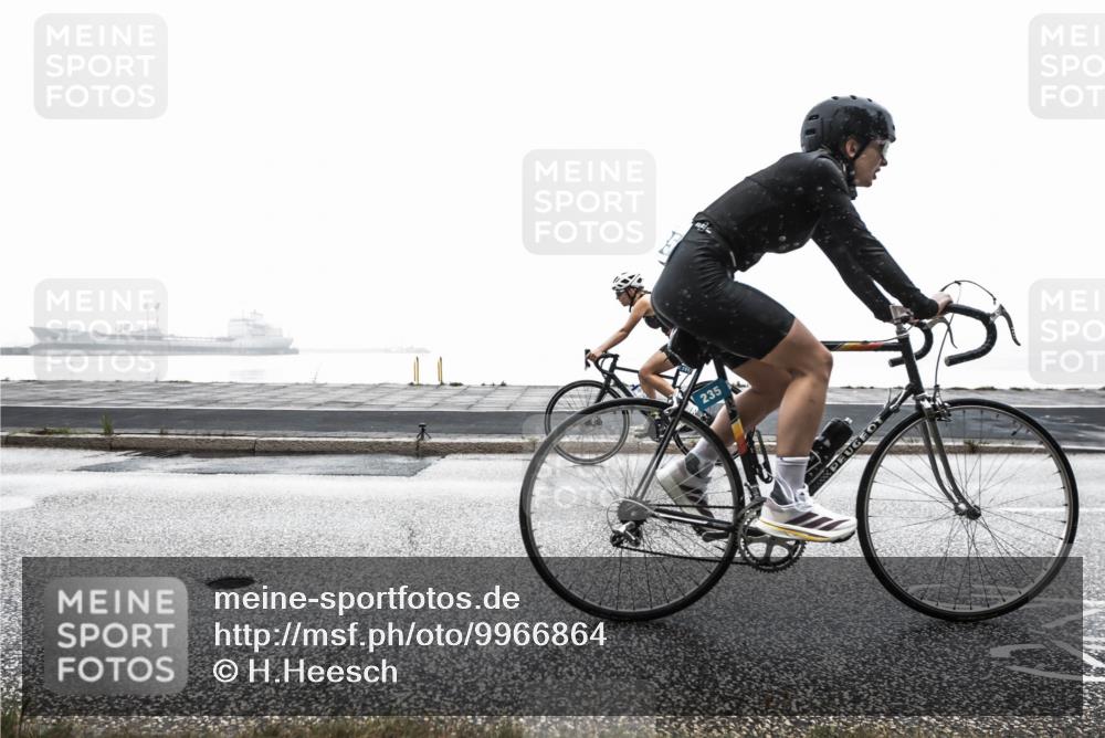 16.08.2026 - KN Förde Triathlon 2026 H.Heesch http://msf.ph/oto/9966864 16.08.2026 09:44:15 Radfahren 130, 131, 235, 245, 805 meine-sportfotos.de
