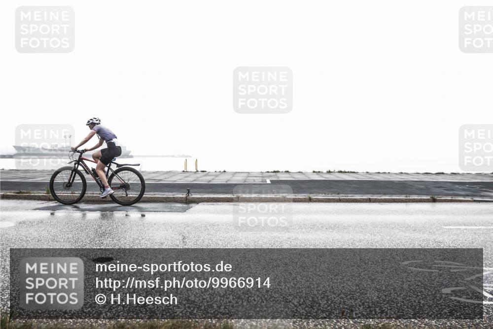 16.08.2026 - KN Förde Triathlon 2026 H.Heesch http://msf.ph/oto/9966914 16.08.2026 09:45:27 Radfahren 120, 154, 155, 238, 243 meine-sportfotos.de
