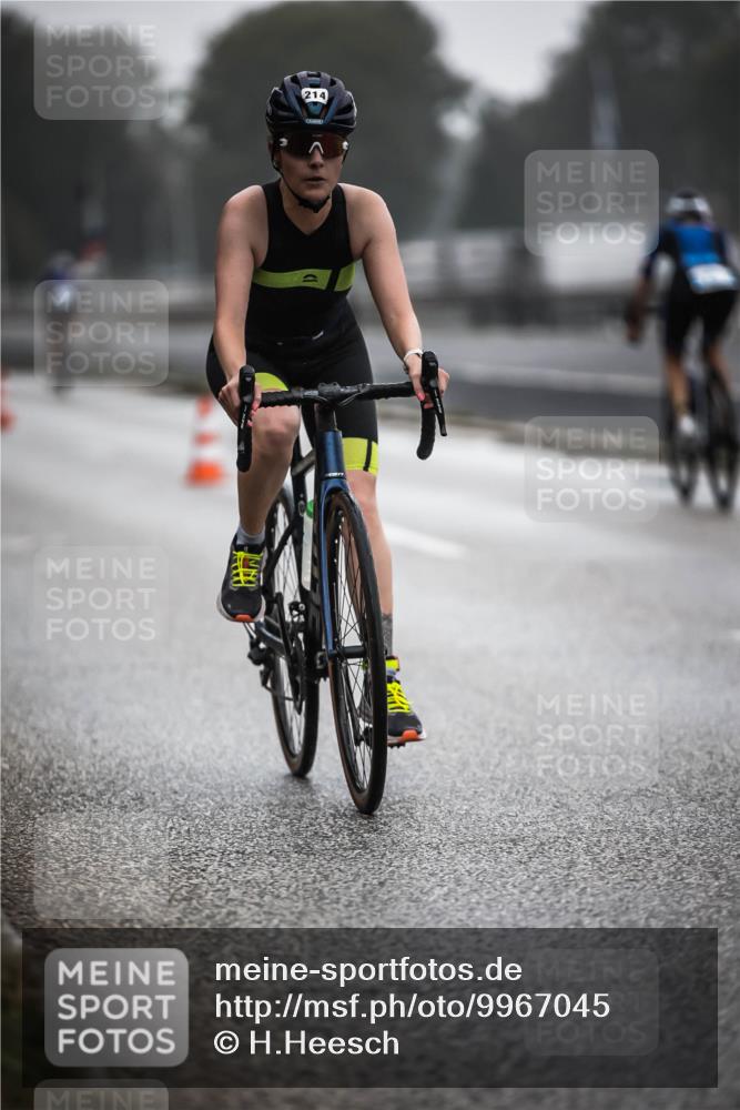 16.08.2026 - KN Förde Triathlon 2026 H.Heesch http://msf.ph/oto/9967045 16.08.2026 09:31:02 Radfahren 117, 130, 214, 223 meine-sportfotos.de