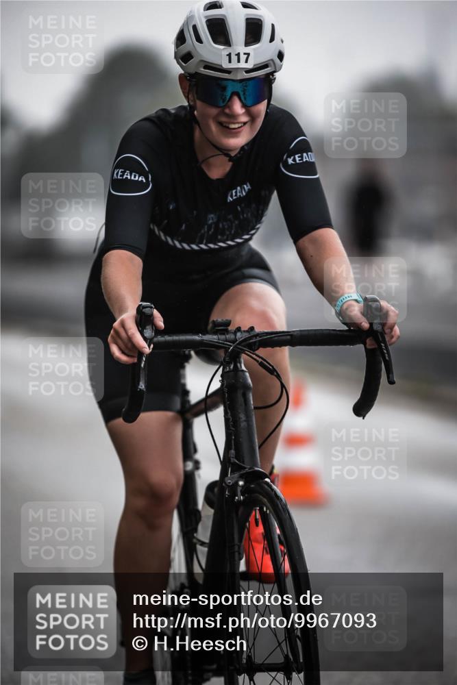 16.08.2026 - KN Förde Triathlon 2026 H.Heesch http://msf.ph/oto/9967093 16.08.2026 09:31:06 Radfahren 117, 130, 167, 182 meine-sportfotos.de