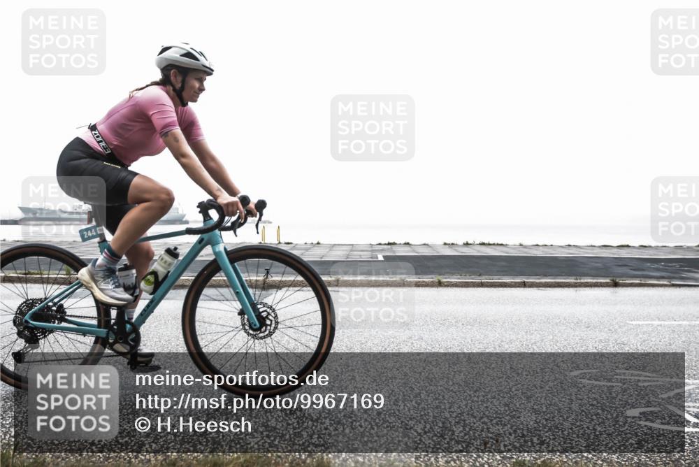 16.08.2026 - KN Förde Triathlon 2026 H.Heesch http://msf.ph/oto/9967169 16.08.2026 09:49:55 Radfahren 117, 186, 236, 244 meine-sportfotos.de