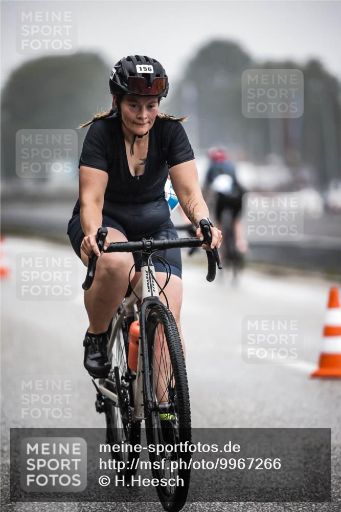 16.08.2026 - KN Förde Triathlon 2026 H.Heesch http://msf.ph/oto/9967266 16.08.2026 09:38:54 Radfahren 122, 128, 138, 156, 171, 181, 186 meine-sportfotos.de