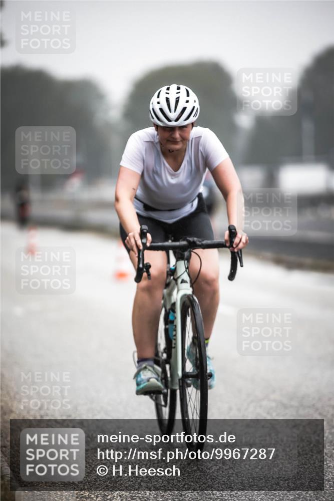 16.08.2026 - KN Förde Triathlon 2026 H.Heesch http://msf.ph/oto/9967287 16.08.2026 09:38:56 Radfahren 122, 128, 138, 156, 171, 174, 186, 211, 259 meine-sportfotos.de