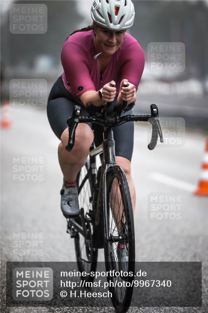 16.08.2026 - KN Förde Triathlon 2026 H.Heesch http://msf.ph/oto/9967340 16.08.2026 09:39:04 Radfahren 180, 183, 239 meine-sportfotos.de